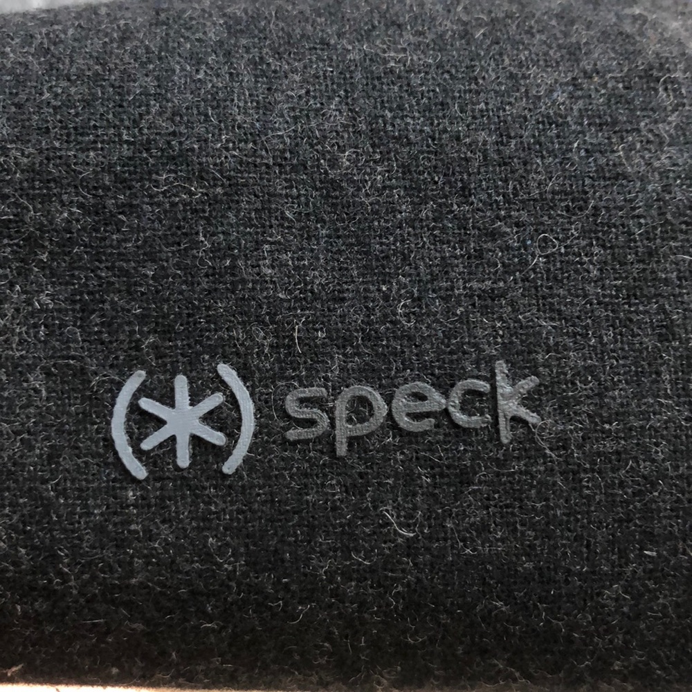 Speck A-line 10.2” Laptop Tote (Black/Grey) - Picture 7 of 7